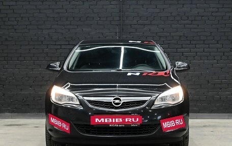 Opel Astra J, 2011 год, 750 000 рублей, 2 фотография