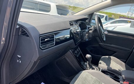Volkswagen Touran III, 2022 год, 1 560 000 рублей, 8 фотография