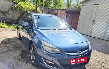 Opel Astra J, 2012 год, 815 000 рублей, 1 фотография