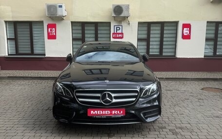 Mercedes-Benz E-Класс, 2019 год, 3 000 000 рублей, 1 фотография