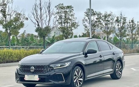 Volkswagen Passat B8 рестайлинг, 2022 год, 2 430 000 рублей, 1 фотография