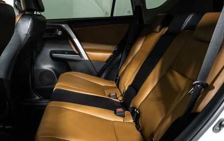 Toyota RAV4, 2019 год, 2 629 898 рублей, 10 фотография