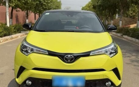 Toyota C-HR I рестайлинг, 2021 год, 1 680 000 рублей, 2 фотография