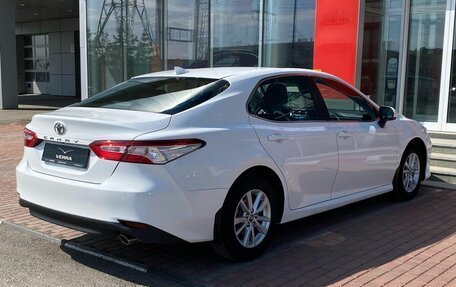 Toyota Camry, 2018 год, 2 590 000 рублей, 5 фотография