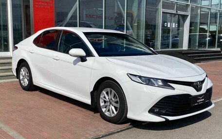 Toyota Camry, 2018 год, 2 590 000 рублей, 4 фотография