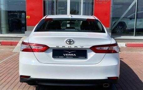 Toyota Camry, 2018 год, 2 590 000 рублей, 6 фотография