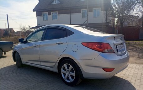 Hyundai Solaris II рестайлинг, 2011 год, 849 999 рублей, 3 фотография