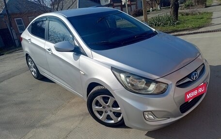 Hyundai Solaris II рестайлинг, 2011 год, 849 999 рублей, 4 фотография