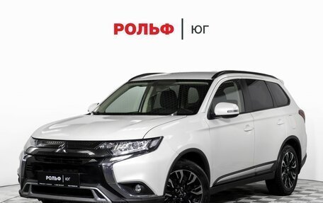 Mitsubishi Outlander III рестайлинг 3, 2021 год, 1 864 000 рублей, 1 фотография
