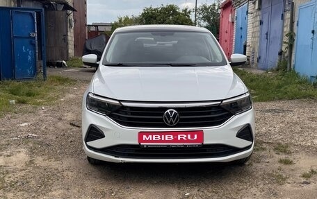 Volkswagen Polo VI (EU Market), 2020 год, 1 180 000 рублей, 1 фотография