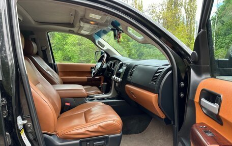 Toyota Sequoia II рестайлинг, 2011 год, 4 200 000 рублей, 9 фотография