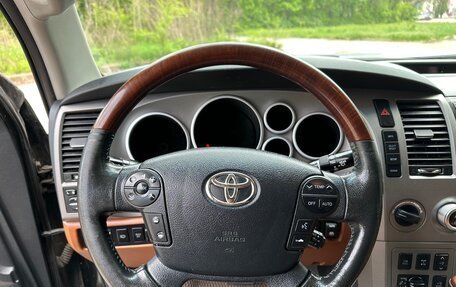 Toyota Sequoia II рестайлинг, 2011 год, 4 200 000 рублей, 14 фотография