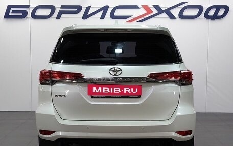 Toyota Fortuner II, 2019 год, 3 293 000 рублей, 6 фотография