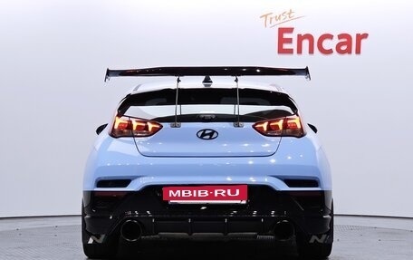 Hyundai Veloster II, 2020 год, 2 200 000 рублей, 4 фотография