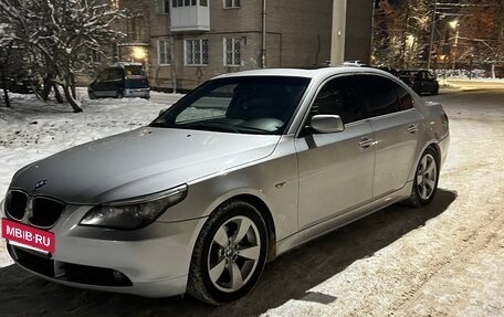 BMW 5 серия, 2004 год, 940 000 рублей, 4 фотография