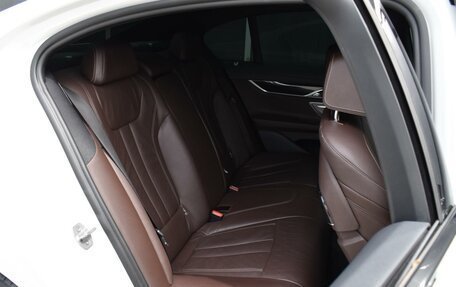 BMW 7 серия, 2017 год, 3 930 000 рублей, 7 фотография