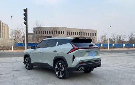Geely Atlas, 2023 год, 1 800 000 рублей, 6 фотография