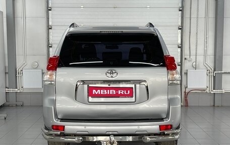 Toyota Land Cruiser Prado 150 рестайлинг 2, 2010 год, 2 479 000 рублей, 5 фотография