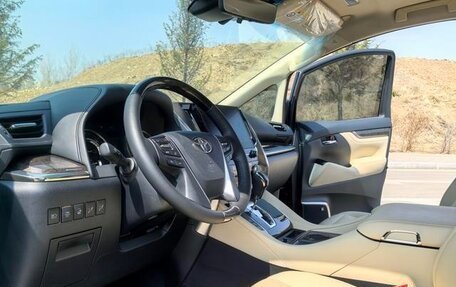 Toyota Alphard III, 2021 год, 9 802 994 рублей, 7 фотография