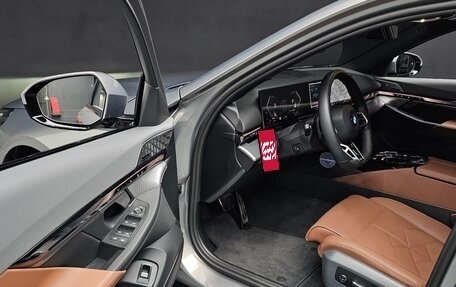 BMW 5 серия, 2024 год, 9 500 000 рублей, 10 фотография