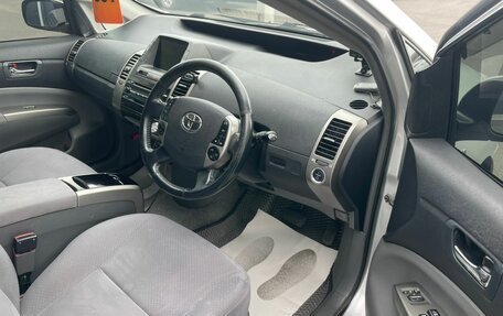 Toyota Prius, 2008 год, 959 000 рублей, 10 фотография