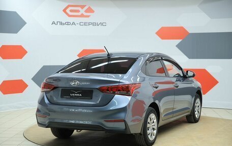 Hyundai Solaris II рестайлинг, 2017 год, 990 000 рублей, 5 фотография