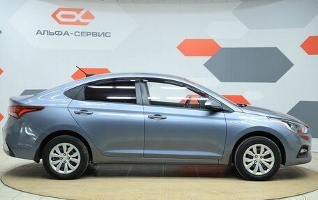 Hyundai Solaris II рестайлинг, 2017 год, 990 000 рублей, 4 фотография