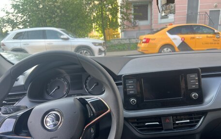 Skoda Rapid II, 2020 год, 1 350 000 рублей, 2 фотография