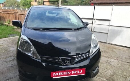 Honda Fit Shuttle I рестайлинг, 2011 год, 1 230 000 рублей, 2 фотография