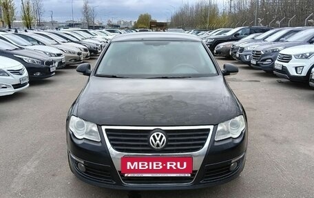 Volkswagen Passat B6, 2010 год, 675 000 рублей, 2 фотография
