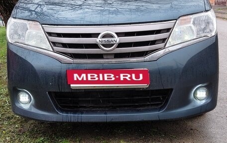 Nissan Serena IV, 2011 год, 1 280 000 рублей, 2 фотография