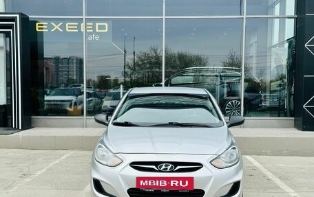 Hyundai Solaris II рестайлинг, 2013 год, 930 000 рублей, 2 фотография