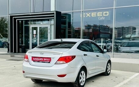 Hyundai Solaris II рестайлинг, 2013 год, 930 000 рублей, 5 фотография