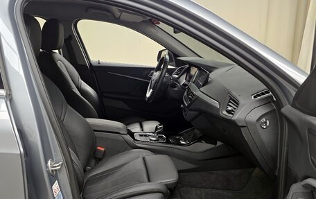 BMW 1 серия, 2022 год, 2 275 000 рублей, 6 фотография