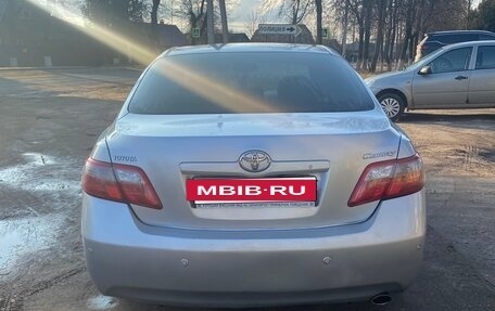 Toyota Camry, 2008 год, 800 000 рублей, 3 фотография