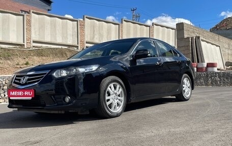 Honda Accord VIII рестайлинг, 2012 год, 1 950 000 рублей, 3 фотография