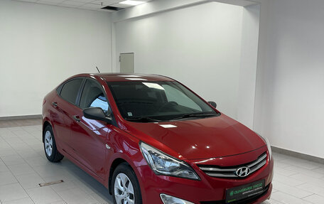 Hyundai Solaris II рестайлинг, 2015 год, 1 016 000 рублей, 2 фотография