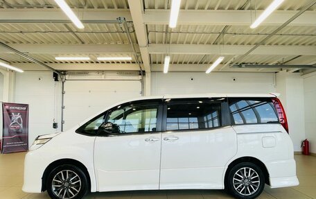 Toyota Noah III, 2014 год, 2 049 000 рублей, 3 фотография