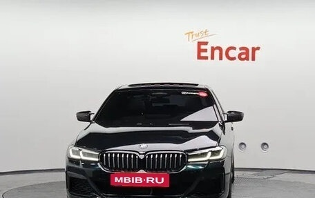 BMW 5 серия, 2022 год, 3 748 000 рублей, 2 фотография