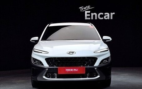 Hyundai Kona I, 2022 год, 1 730 000 рублей, 3 фотография