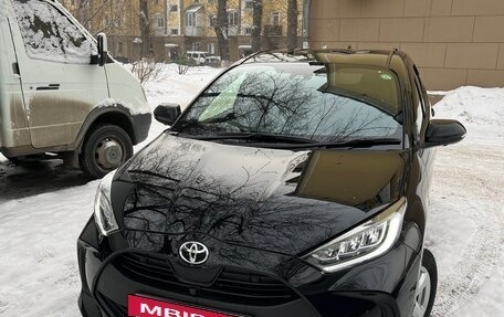 Toyota Yaris, 2020 год, 1 640 000 рублей, 2 фотография