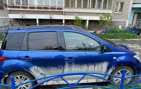 Toyota Ist II, 2004 год, 380 000 рублей, 2 фотография