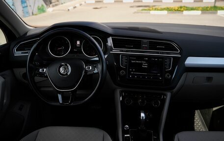 Volkswagen Tiguan II, 2017 год, 2 787 000 рублей, 6 фотография