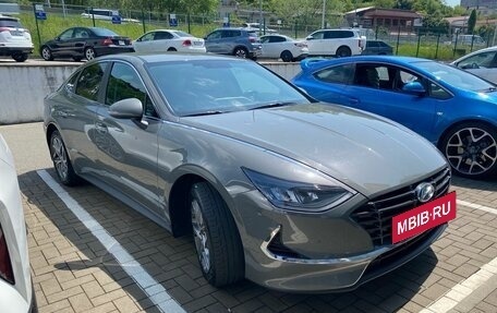 Hyundai Sonata VIII, 2020 год, 2 390 000 рублей, 2 фотография