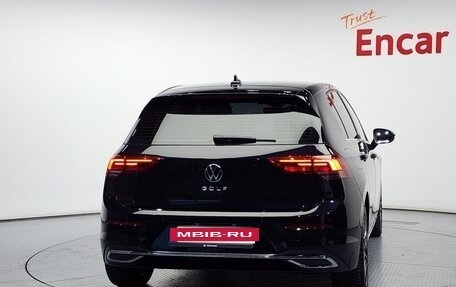 Volkswagen Golf VIII, 2022 год, 2 550 012 рублей, 4 фотография