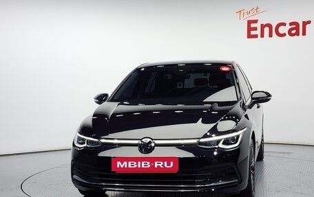 Volkswagen Golf VIII, 2022 год, 2 550 012 рублей, 2 фотография