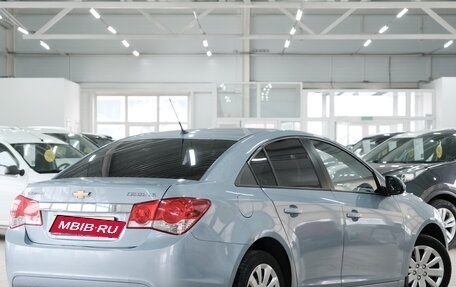 Chevrolet Cruze II, 2011 год, 899 000 рублей, 5 фотография