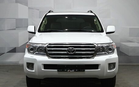 Toyota Land Cruiser 200, 2011 год, 3 200 000 рублей, 2 фотография