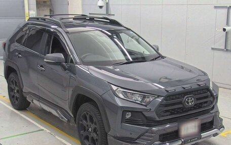 Toyota RAV4, 2022 год, 2 914 000 рублей, 3 фотография