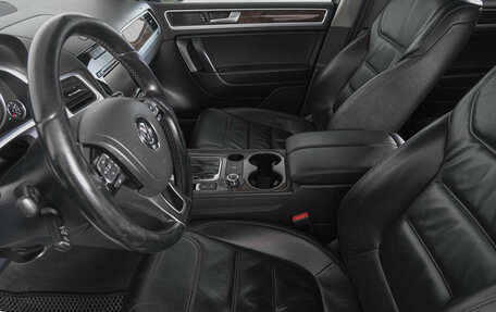 Volkswagen Touareg III, 2013 год, 2 469 000 рублей, 7 фотография